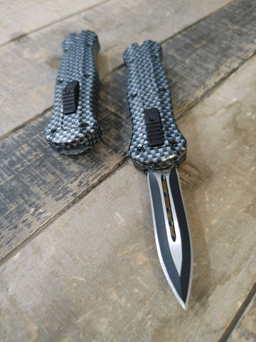 CARBON BLACK/SILVER OTF KNIFE